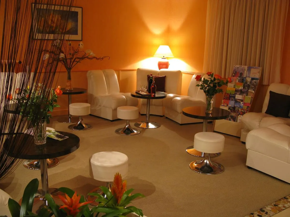 ** Hotel La Bonne Auberge Ségny France